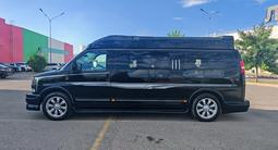 GMC Savana 2012 года за 28 000 000 тг. в Алматы – фото 3