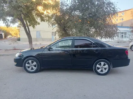 Toyota Camry 2004 года за 3 300 000 тг. в Жанаозен – фото 7