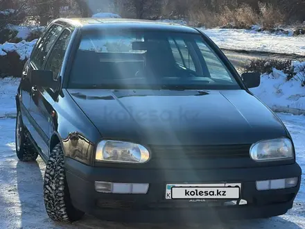 Volkswagen Golf 1993 года за 1 500 000 тг. в Караганда