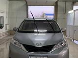 Toyota Sienna 2012 года за 12 300 000 тг. в Актау