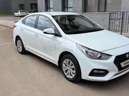 Hyundai Accent 2018 года за 7 200 000 тг. в Семей