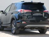 Toyota RAV4 2016 года за 11 000 000 тг. в Астана – фото 2