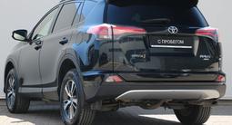 Toyota RAV4 2016 года за 11 000 000 тг. в Астана – фото 2