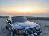 Mercedes-Benz E 320 1993 года за 2 500 000 тг. в Шымкент – фото 4