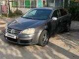Volkswagen Jetta 2007 года за 3 500 000 тг. в Алматы – фото 3