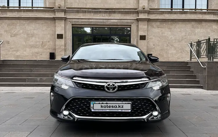 Toyota Camry 2017 годаfor12 500 000 тг. в Шымкент