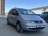 Volkswagen Sharan 1998 года за 2 400 000 тг. в Астана – фото 2