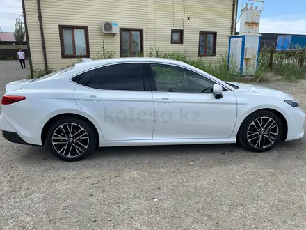 Toyota Camry 2025 года за 22 500 000 тг. в Атырау – фото 4