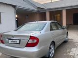 Toyota Camry 2002 года за 5 600 000 тг. в Шымкент – фото 2