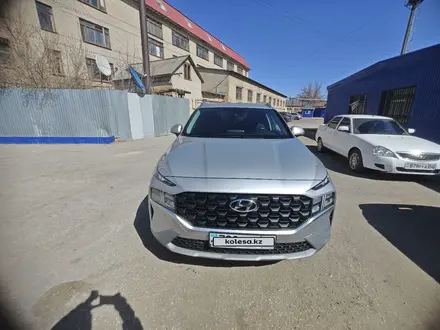 Hyundai Santa Fe 2022 года за 16 500 000 тг. в Актобе – фото 2