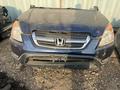 Передний бампер crv оригинал американец за 100 000 тг. в Алматы