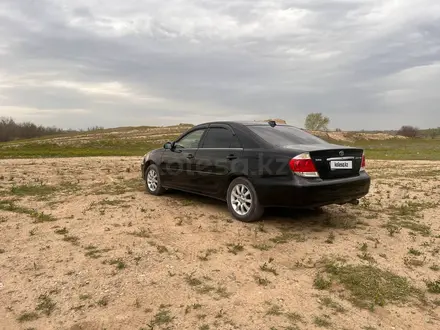 Toyota Camry 2005 года за 5 000 000 тг. в Семей – фото 10