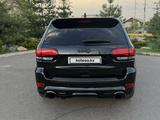 Jeep Grand Cherokee 2014 года за 14 000 000 тг. в Алматы – фото 5