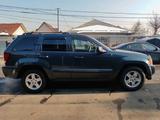 Jeep Grand Cherokee 2007 года за 7 800 000 тг. в Алматы – фото 2