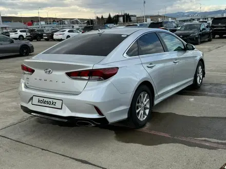 Hyundai Sonata 2018 года за 5 800 000 тг. в Шымкент – фото 3