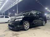 Toyota Vellfire 2010 годаfor11 500 000 тг. в Шымкент