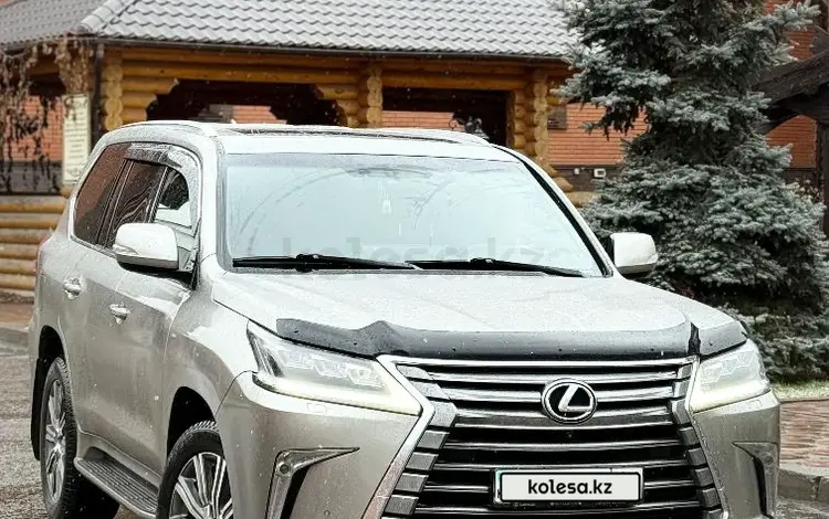Lexus LX 570 2016 года за 38 000 000 тг. в Астана