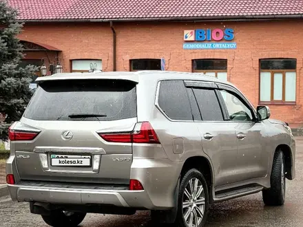 Lexus LX 570 2016 года за 38 000 000 тг. в Астана – фото 3