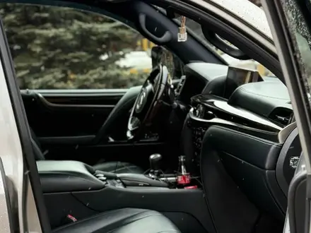 Lexus LX 570 2016 года за 38 000 000 тг. в Астана – фото 4