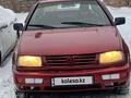 Volkswagen Vento 1993 годаfor1 500 000 тг. в Караганда