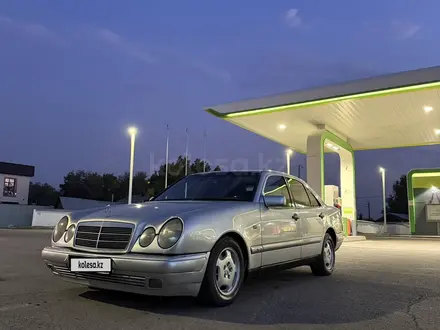 Mercedes-Benz E 230 1996 года за 2 300 000 тг. в Алматы – фото 6