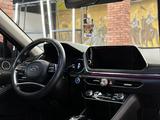 Hyundai Sonata 2021 годаүшін11 500 000 тг. в Атырау – фото 2