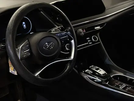 Hyundai Sonata 2021 года за 11 500 000 тг. в Атырау – фото 8