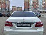 Mercedes-Benz E 300 2011 года за 9 000 000 тг. в Актобе – фото 5