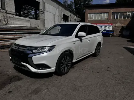 Mitsubishi Outlander 2022 года за 10 000 000 тг. в Алматы – фото 6