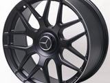 R19 8.5J 5x112 ET38 DIA66.56 matte black lip за 320 000 тг. в Алматы