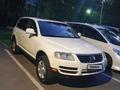 Volkswagen Touareg 2004 годаfor5 000 000 тг. в Алматы – фото 8