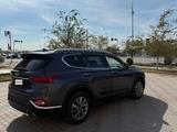 Hyundai Santa Fe 2020 годаүшін9 800 000 тг. в Актау