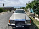 Mercedes-Benz E 220 1993 годаfor2 100 000 тг. в Талдыкорган