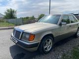 Mercedes-Benz E 220 1993 годаfor2 100 000 тг. в Талдыкорган – фото 5
