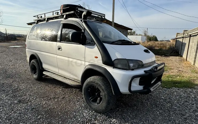 Mitsubishi Delica 1995 годаfor7 000 000 тг. в Алматы