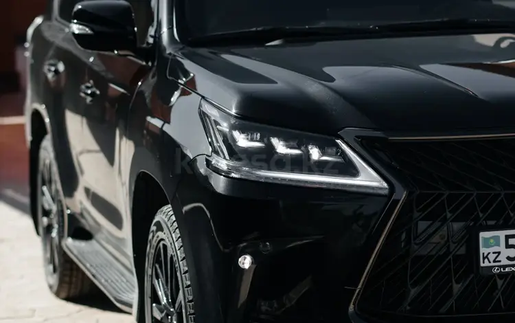 Lexus LX 570 2020 годаүшін65 000 000 тг. в Атырау