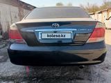 Toyota Camry 2005 года за 5 700 000 тг. в Усть-Каменогорск – фото 4