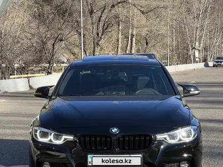 BMW 330 2016 года за 11 700 000 тг. в Алматы