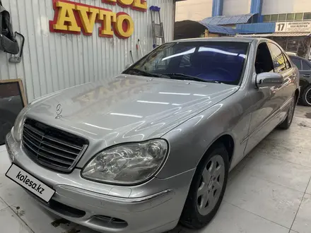 Mercedes-Benz S 500 2000 года за 4 500 000 тг. в Алматы