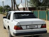 Mercedes-Benz E 200 1993 года за 549 999 тг. в Кокшетау