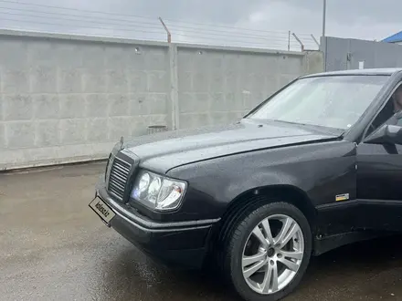 Mercedes-Benz E 230 1990 года за 2 350 000 тг. в Костанай – фото 7