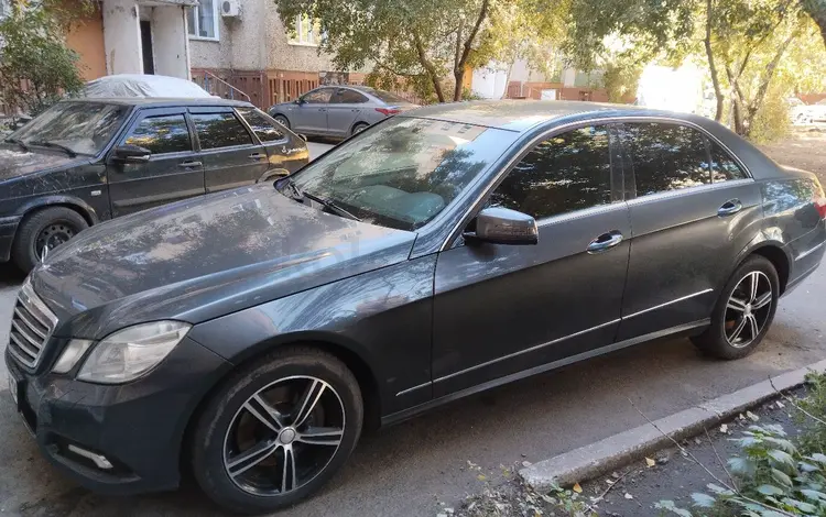 Mercedes-Benz E 300 2009 года за 7 500 000 тг. в Павлодар