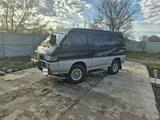 Mitsubishi Delica 1994 годаүшін3 800 000 тг. в Уральск – фото 2