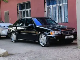 Mercedes-Benz C 280