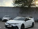 Toyota Camry 2021 года за 17 500 000 тг. в Алматы