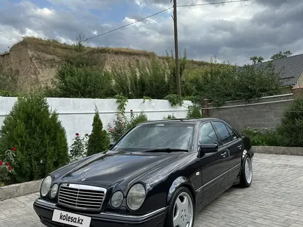 Mercedes-Benz E 320 1998 года за 6 500 000 тг. в Алматы – фото 2