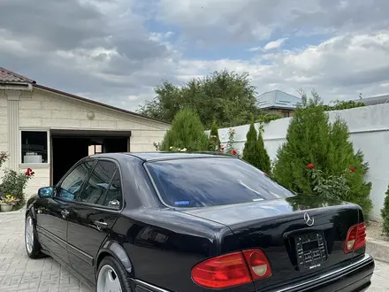 Mercedes-Benz E 320 1998 года за 6 500 000 тг. в Алматы – фото 5