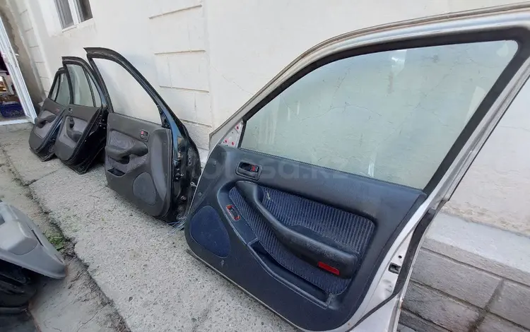 Дверные обшивки на Toyota camry 10 за 50 000 тг. в Шымкент