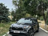 Toyota Highlander 2022 года за 22 000 000 тг. в Тараз