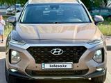 Hyundai Santa Fe 2020 года за 10 300 000 тг. в Караганда – фото 2